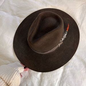 Lovely Bird Wool Wide Brim Hat